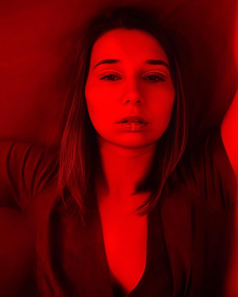 Instagram post from amelielefebvrephotographe. This post is in position 4.