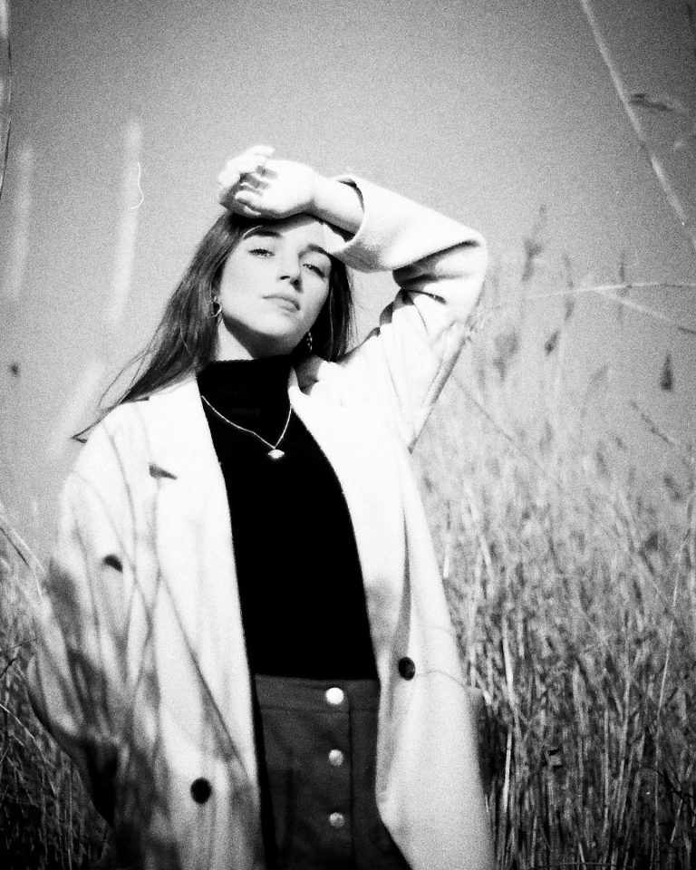 Instagram post from amelielefebvrephotographe. This post is in position 5.