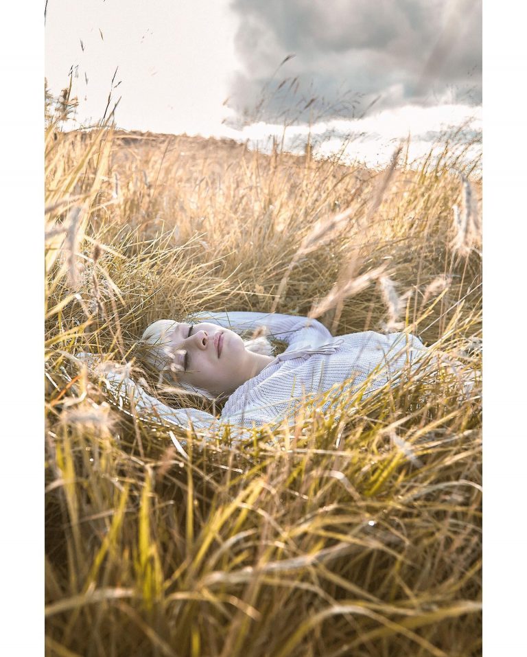Instagram post from amelielefebvrephotographe. This post is in position 4.